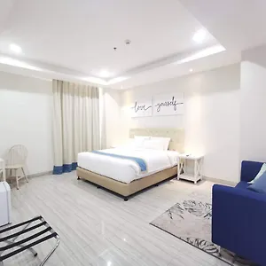 Hampton ** Davao